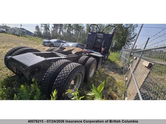 Продаж на аукціоні авто 2005 Kenworth Construction T800, vin: 1NKDX40X35R978222, номер лоту: 40076215