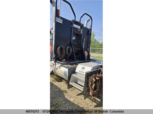 Продаж на аукціоні авто 2005 Kenworth Construction T800, vin: 1NKDX40X35R978222, номер лоту: 40076215