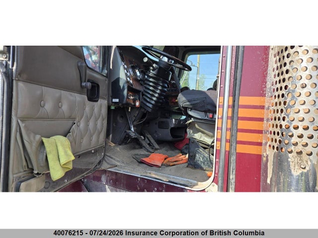 Продаж на аукціоні авто 2005 Kenworth Construction T800, vin: 1NKDX40X35R978222, номер лоту: 40076215