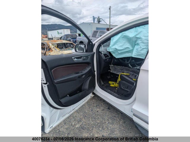 40076234 :رقم المزاد ، 2FMPK4K9XNBA75821 vin ، 2022 Ford Edge مزاد بيع