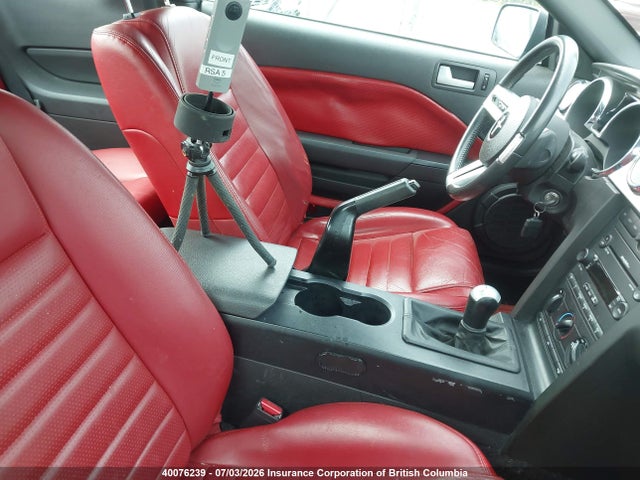 2005 Ford Mustang Gt მანქანა იყიდება აუქციონზე, vin: 1ZVFT82H355106338, აუქციონის ნომერი: 40076239