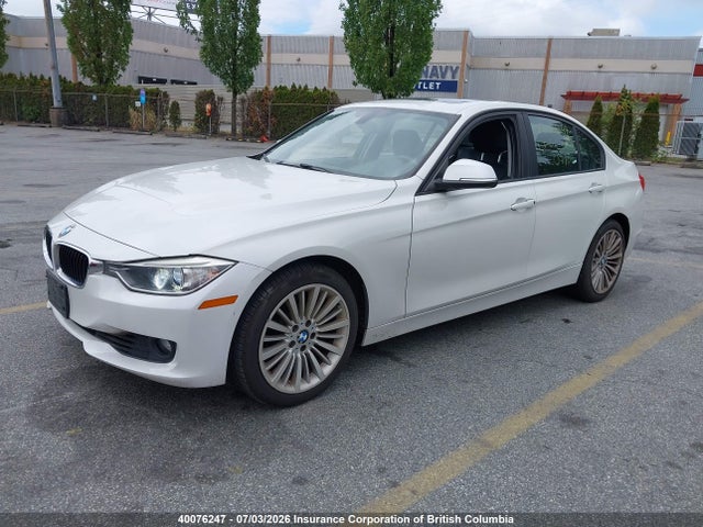 2013 Bmw 328i მანქანა იყიდება აუქციონზე, vin: WBA3B3C58DF537070, აუქციონის ნომერი: 40076247