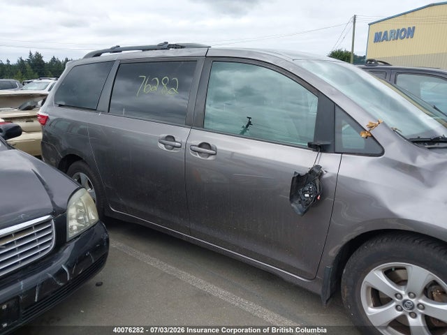 2018 Toyota Sienna Le 8-passenger მანქანა იყიდება აუქციონზე, vin: 5TDKZ3DC5JS954200, აუქციონის ნომერი: 40076282