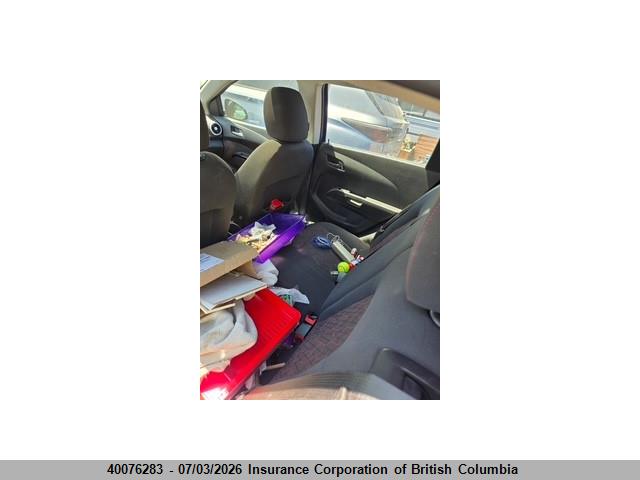 Chevrolet Sonic 2018 1G1JD6SB4J4106612 Image 9