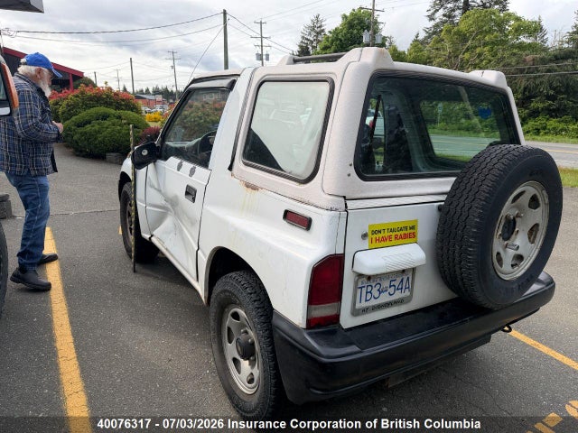 Продажа на аукционе авто 1998 Chevrolet Tracker, vin: 2CNBJ1861W6920221, номер лота: 40076317
