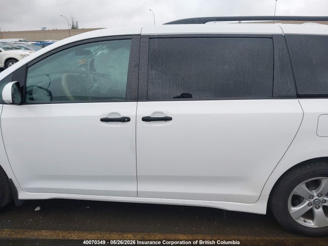 Toyota Sienna 2019 5TDZZ3DCXKS005077 Image 14