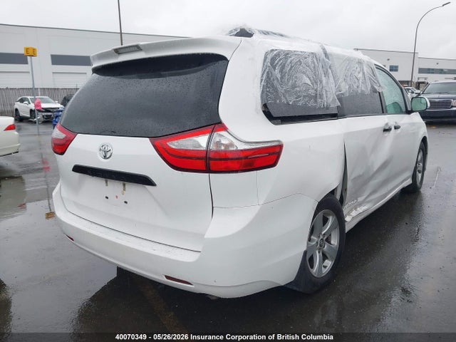 Auction sale of the 2019 Toyota Sienna, vin: 5TDZZ3DCXKS005077, lot number: 40070349