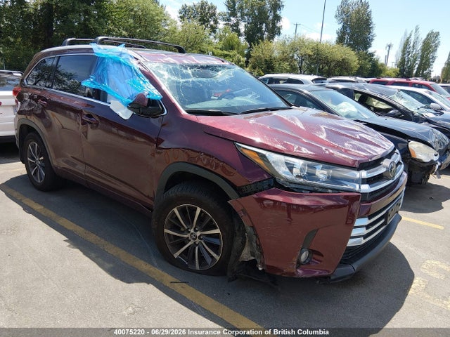 2018 Toyota Highlander Se/xle მანქანა იყიდება აუქციონზე, vin: 5TDJZRFH7JS869219, აუქციონის ნომერი: 40075220