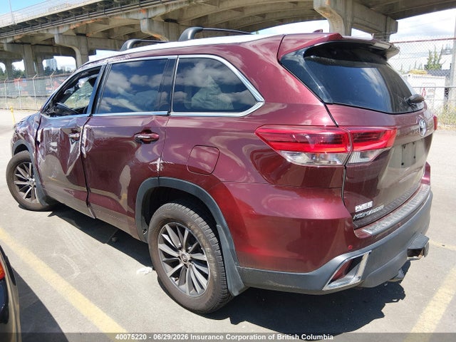 2018 Toyota Highlander Se/xle მანქანა იყიდება აუქციონზე, vin: 5TDJZRFH7JS869219, აუქციონის ნომერი: 40075220