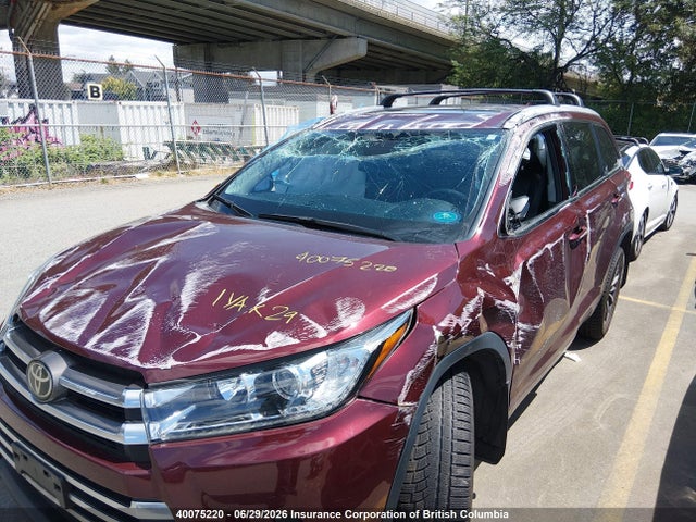 2018 Toyota Highlander Se/xle მანქანა იყიდება აუქციონზე, vin: 5TDJZRFH7JS869219, აუქციონის ნომერი: 40075220