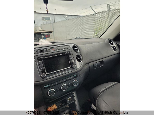 Продажа на аукционе авто 2015 Volkswagen Tiguan Comfortline/highline/special Edition/trendline, vin: WVGJV7AX7FW000959, номер лота: 40076339