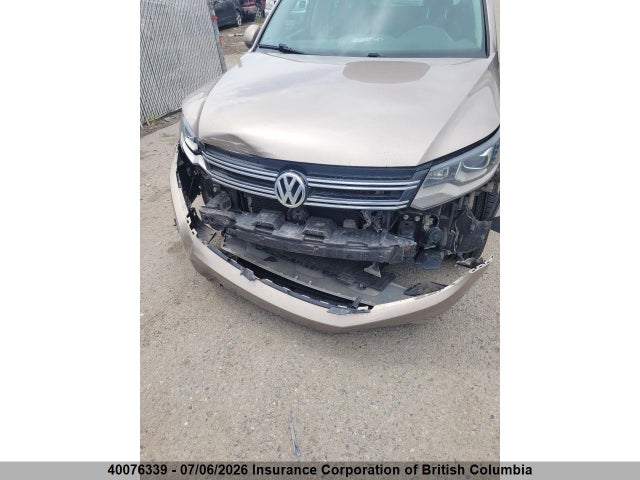 Продажа на аукционе авто 2015 Volkswagen Tiguan Comfortline/highline/special Edition/trendline, vin: WVGJV7AX7FW000959, номер лота: 40076339