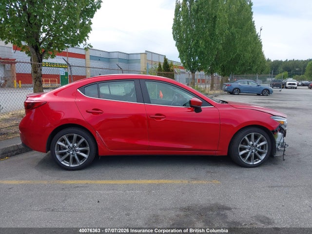 3MZBN1W35JM254624 Mazda 3 Grand Touring
