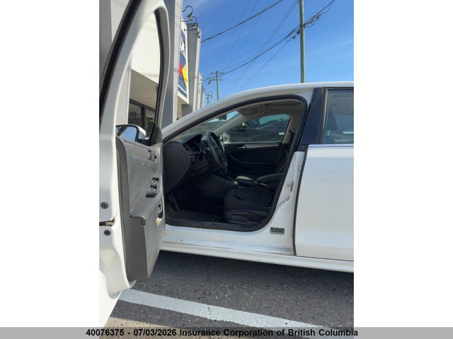 40076375 :رقم المزاد ، 3VW267AJ6GM225275 vin ، 2016 Volkswagen Jetta مزاد بيع