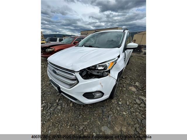 40076380 :رقم المزاد ، 1FMCU9GD1JUB32706 vin ، 2018 Ford Escape Se مزاد بيع