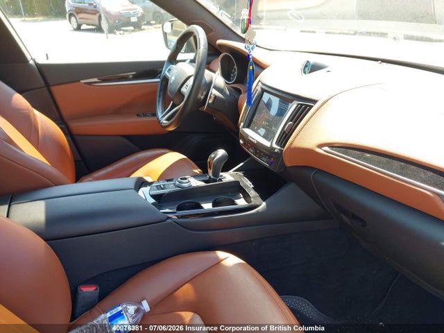 Maserati Levante 2017 ZN661XUS7HX234438 Image 5