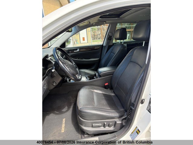 Продажа на аукционе авто 2013 Hyundai Genesis 3.8l, vin: KMHGC4DD3DU220558, номер лота: 40076454