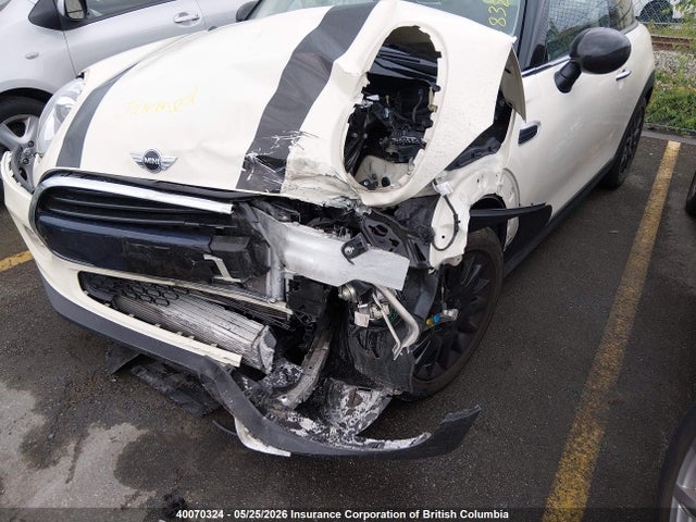 Mini Cooper 2017 WMWXP5C32H3C64506 Image 2