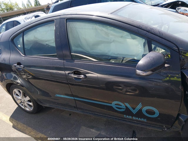 2016 Toyota Prius C მანქანა იყიდება აუქციონზე, vin: JTDKDTB3XG1589102, აუქციონის ნომერი: 40069461