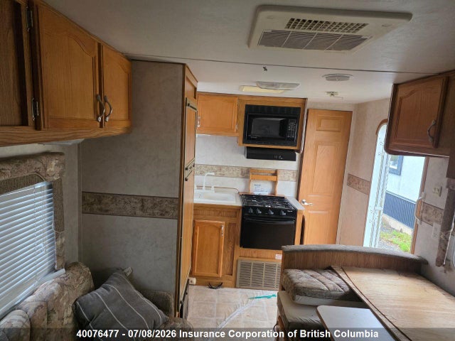 40076477 :رقم المزاد ، 1NL1GTN2351061611 vin ، 2005 Gulf Stream Innsbruck Laser I295dbr مزاد بيع
