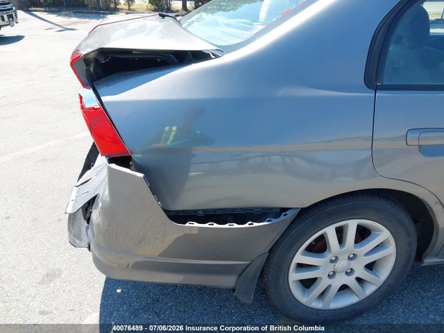 2005 Honda Civic მანქანა იყიდება აუქციონზე, vin: 2HGES16615H027701, აუქციონის ნომერი: 40076489
