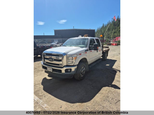 40076492 :رقم المزاد ، 1FT8W3B68FEA55036 vin ، 2015 Ford F350 مزاد بيع