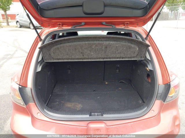 2004 Mazda 3 Hatchback მანქანა იყიდება აუქციონზე, vin: JM1BK143141212581, აუქციონის ნომერი: 40076506