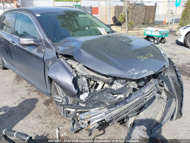 Продаж на аукціоні авто 2017 Honda Accord Touring, vin: 1HGCR2F05HA805652, номер лоту: 40076521