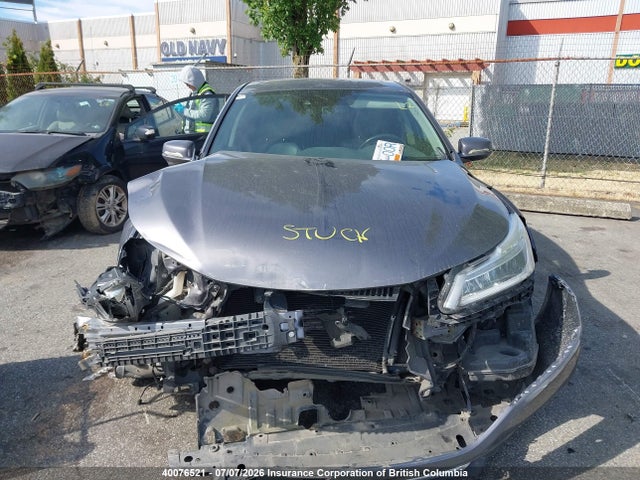 Продаж на аукціоні авто 2017 Honda Accord Touring, vin: 1HGCR2F05HA805652, номер лоту: 40076521