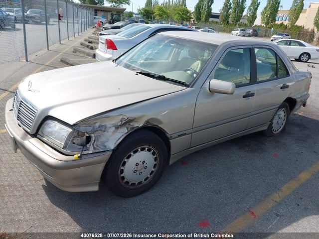 40076528 :رقم المزاد ، WDBHA23G3WF656587 vin ، 1998 Mercedes-benz C Class Classic (a5) مزاد بيع