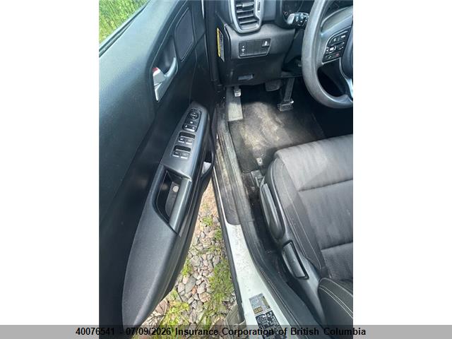 Продажа на аукционе авто 2019 Kia Sportage Lx, vin: KNDPMCAC8K7512046, номер лота: 40076541