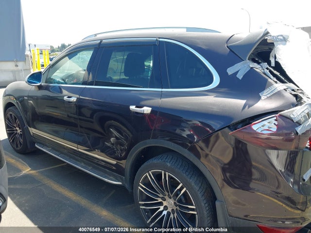 40076549 :رقم المزاد ، WP1AA2A27BLA06438 vin ، 2011 Porsche Cayenne مزاد بيع