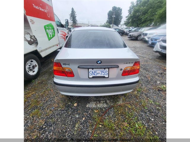2005 Bmw 320i მანქანა იყიდება აუქციონზე, vin: WBAEV13435KL23981, აუქციონის ნომერი: 40076551