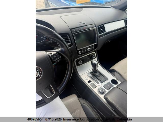 Volkswagen Touareg Wolfsburg 2017 WVGRF7BP9HD005335 Image 10