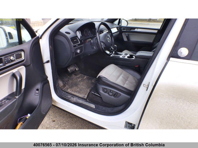 Volkswagen Touareg Wolfsburg 2017 WVGRF7BP9HD005335 Image 8