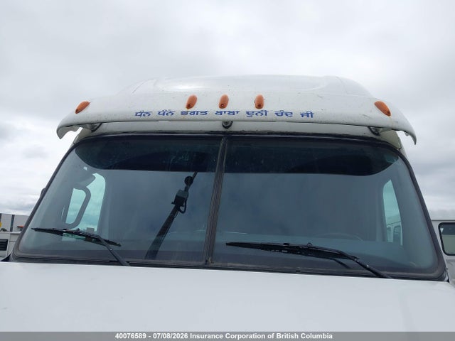 Freightliner Cascadia 125 2014 1FUJGLD60ELFU0983 Image 17