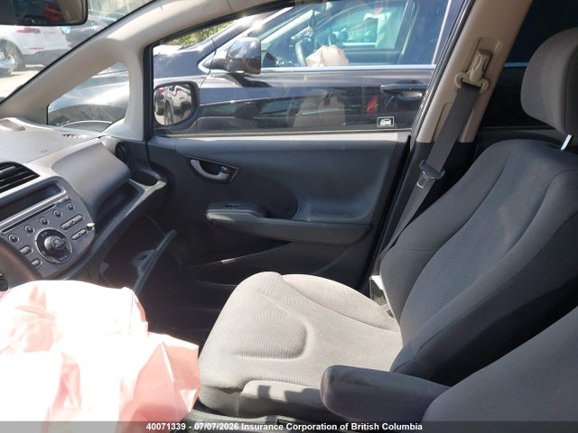 Aukcja sprzedaży 2014 Honda Fit Lx, vin: LUCGE8H56E3000665, numer aukcji: 40071339