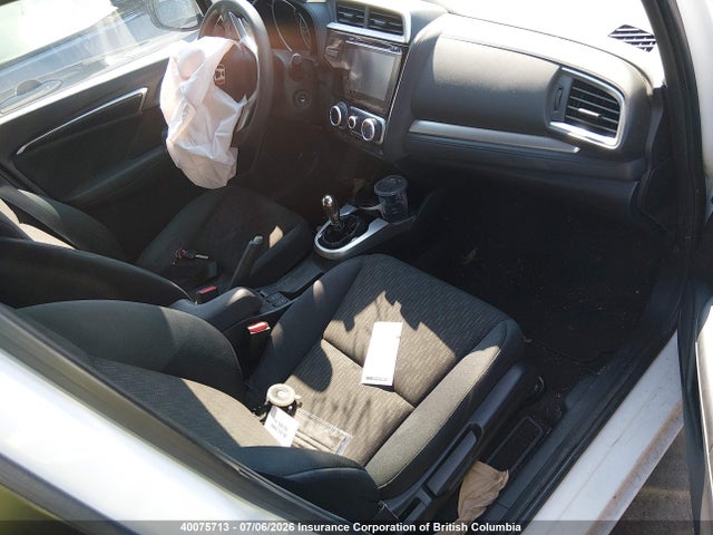 2015 Honda Fit Lx მანქანა იყიდება აუქციონზე, vin: 3HGGK5G53FM102505, აუქციონის ნომერი: 40075713