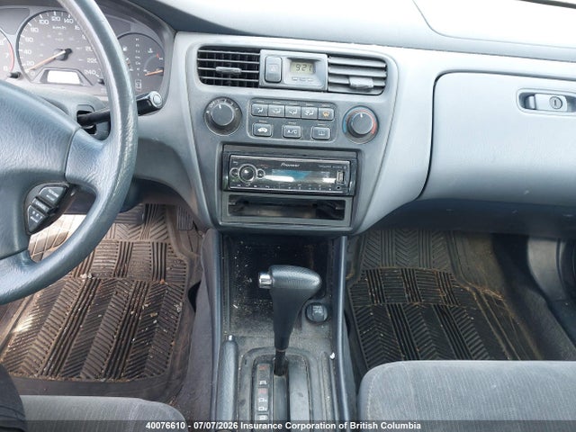 2000 Honda Accord Dx მანქანა იყიდება აუქციონზე, vin: 1HGCF8644YA815703, აუქციონის ნომერი: 40076610