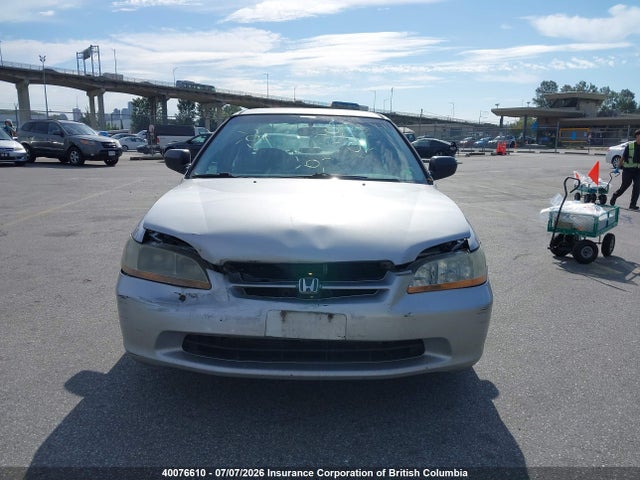 2000 Honda Accord Dx მანქანა იყიდება აუქციონზე, vin: 1HGCF8644YA815703, აუქციონის ნომერი: 40076610