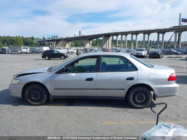 2000 Honda Accord Dx მანქანა იყიდება აუქციონზე, vin: 1HGCF8644YA815703, აუქციონის ნომერი: 40076610