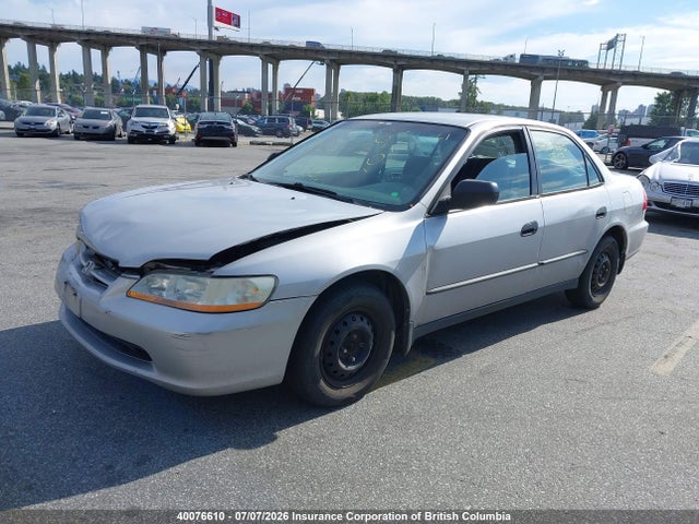 2000 Honda Accord Dx მანქანა იყიდება აუქციონზე, vin: 1HGCF8644YA815703, აუქციონის ნომერი: 40076610