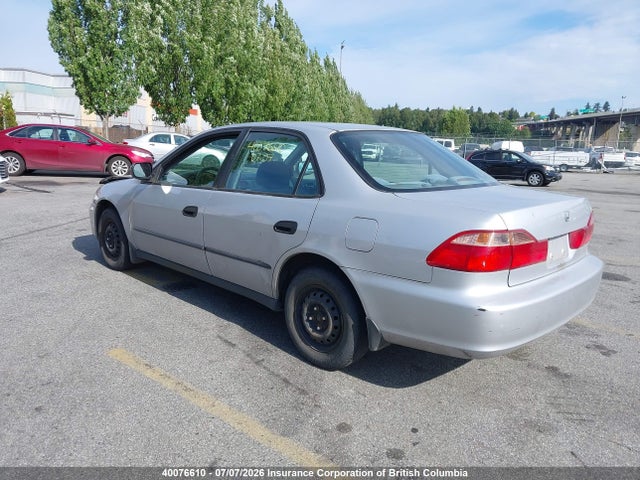 2000 Honda Accord Dx მანქანა იყიდება აუქციონზე, vin: 1HGCF8644YA815703, აუქციონის ნომერი: 40076610