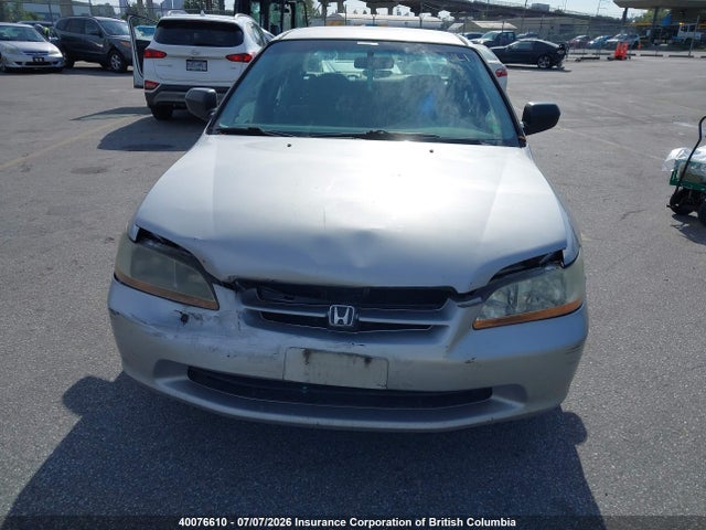 2000 Honda Accord Dx მანქანა იყიდება აუქციონზე, vin: 1HGCF8644YA815703, აუქციონის ნომერი: 40076610