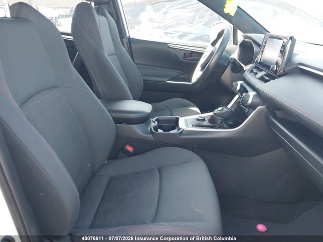 Toyota RAV4 2021 JTMGB3FV0MD025895 Image 5