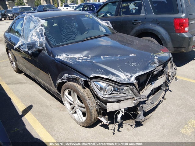 Продаж на аукціоні авто 2013 Mercedes-benz C 300 4matic, vin: WDDGF8AB1DA796386, номер лоту: 40073378