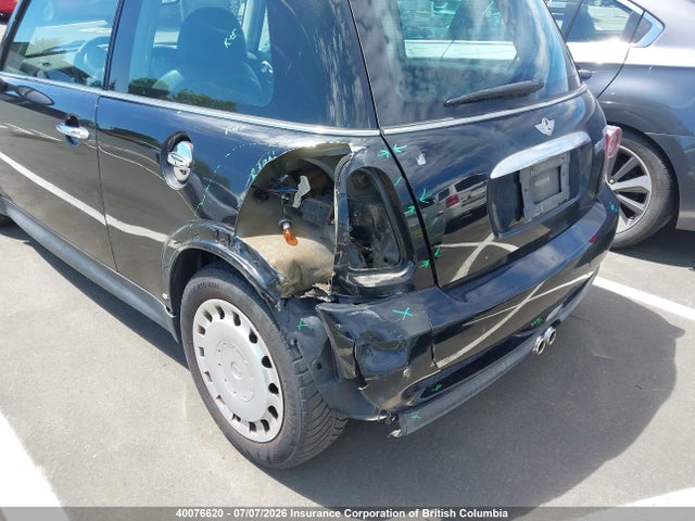 Продажа на аукционе авто 2004 Mini Cooper S, vin: WMWRE33474TD83559, номер лота: 40076620