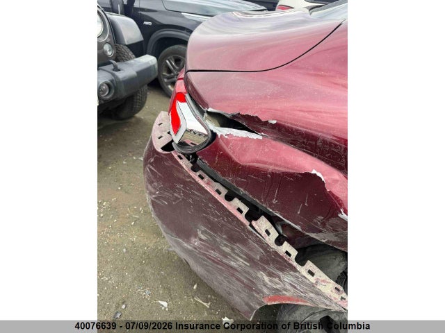 1C3CCCBG8GN119822 Chrysler 200