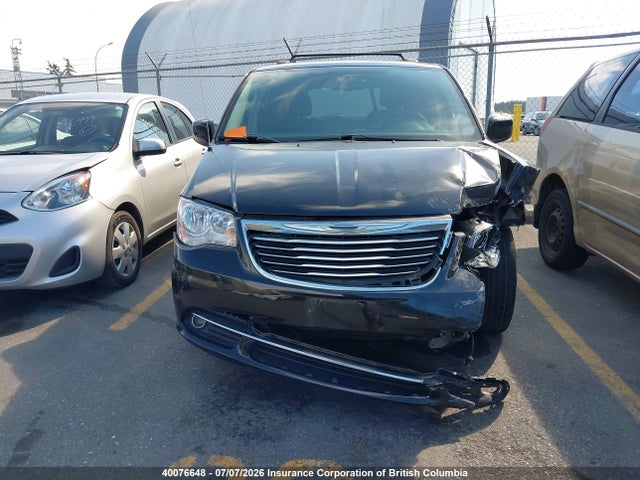 Продаж на аукціоні авто 2015 Chrysler Town & Country Touring, vin: 2C4RC1BG8FR714813, номер лоту: 40076648