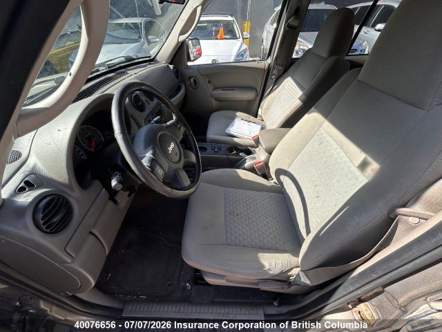 40076656 :رقم المزاد ، 1J4GL48K65W641607 vin ، 2005 Jeep Liberty Sport مزاد بيع